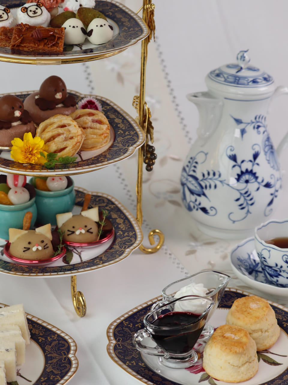 秋のアニマル アフタヌーンティー